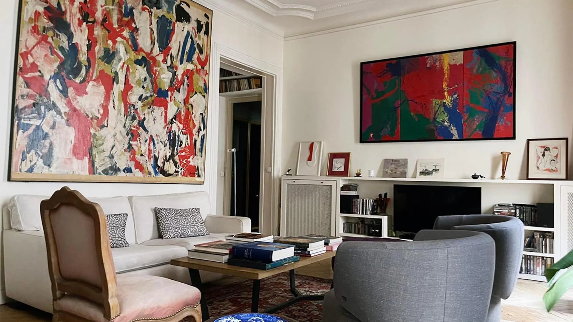 Apartment Bright And Luxurious In The Heart Of