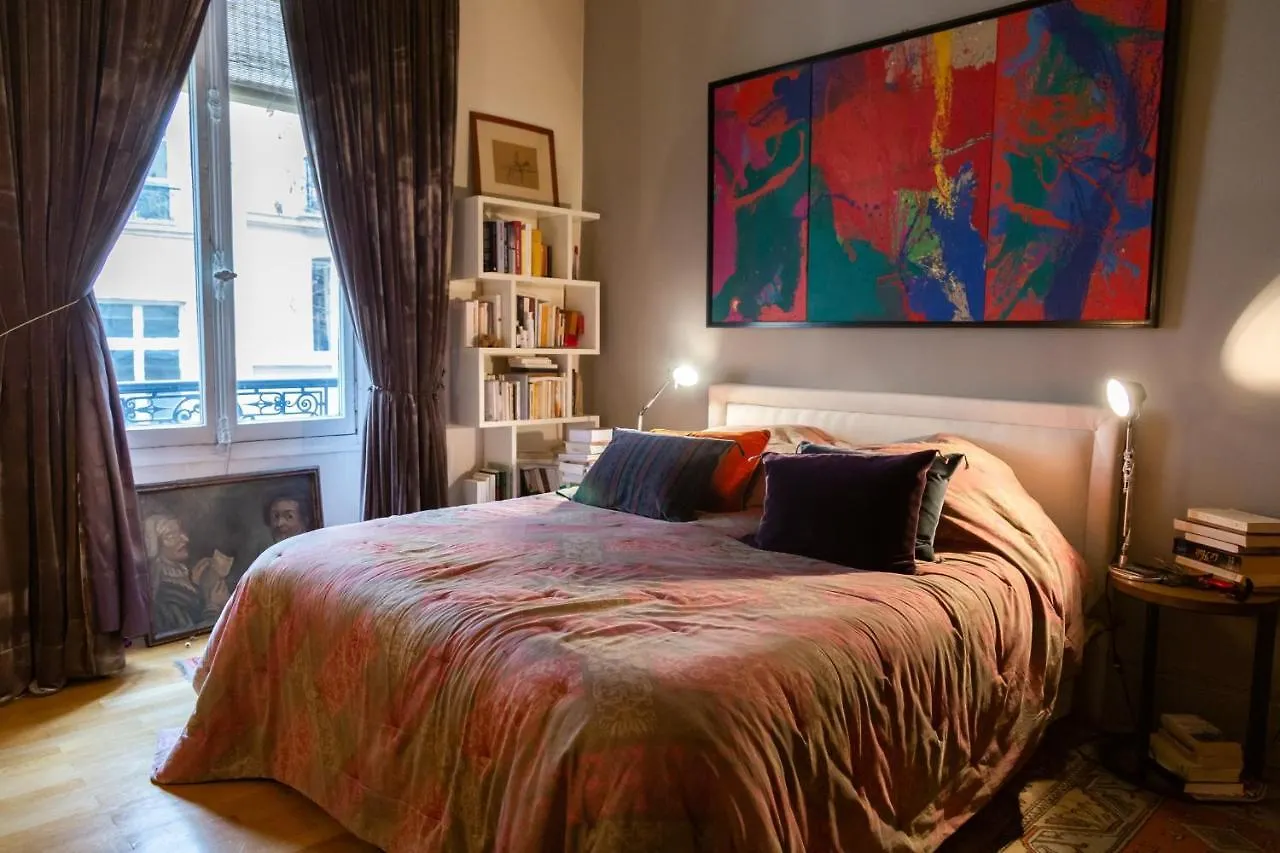 Apartment Bright And Luxurious In The Heart Of *